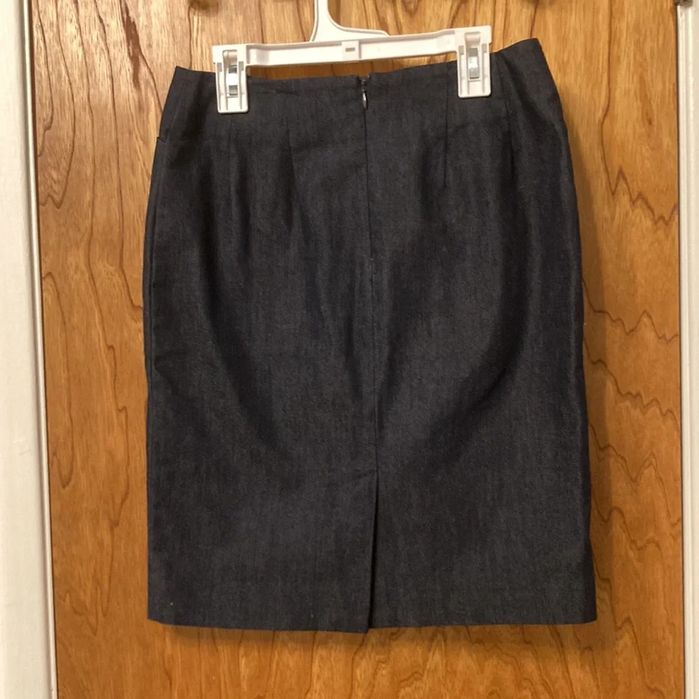 White House Black Market denim pencil skirt - Picture 3 of 7